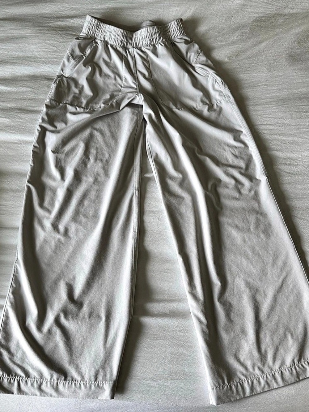 lululemon Swift Mid-Rise Wide-Leg Pant White Size 4